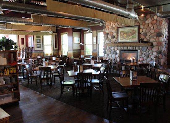 michigan/mount-pleasant/restaurant/mountain-town-station-restaurant-brew-pub