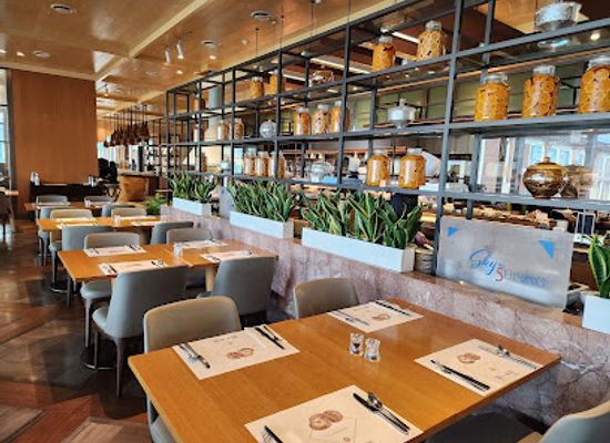 south-korea/jeju-city/restaurant/sky-on-5-dining