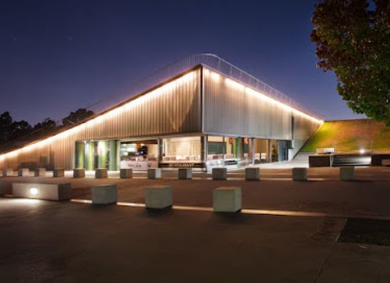australia/mid-west/restaurant/water-s-edge-fine-dining-restaurant