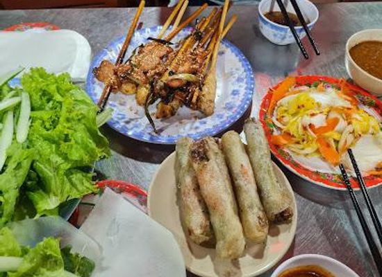 vietnam/north-central-coast/restaurant/bale-well-restaurant