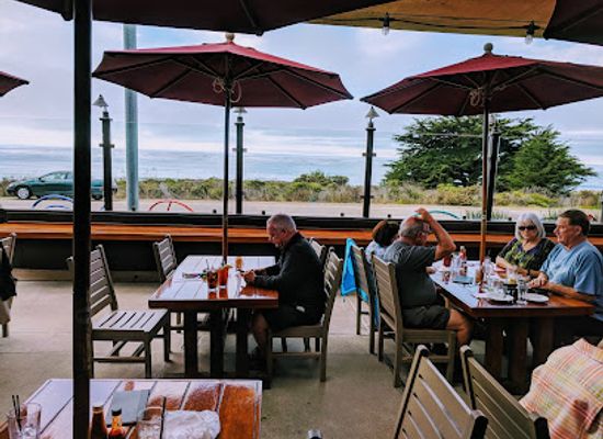california/central-coast/restaurant/moonstone-beach-bar-grill