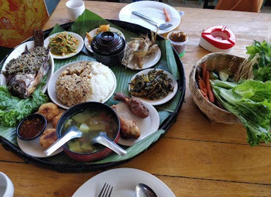 myanmar-burma/kalaw/restaurant/akarick-traditional-food-centre