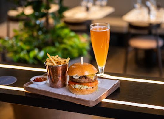 australia/high-country/restaurant/archie-s-farm-restaurant-bar