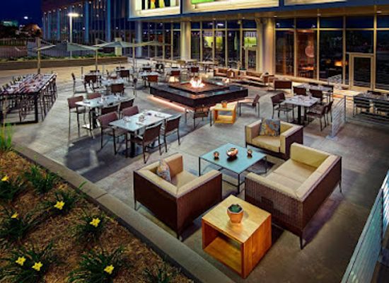minnesota/minnesota-river-valley/restaurant/cedar-stone-urban-table