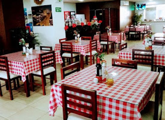 ecuador/salinas/restaurant/food-fun