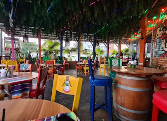 ghana/cape-three-points/restaurant/la-borracha