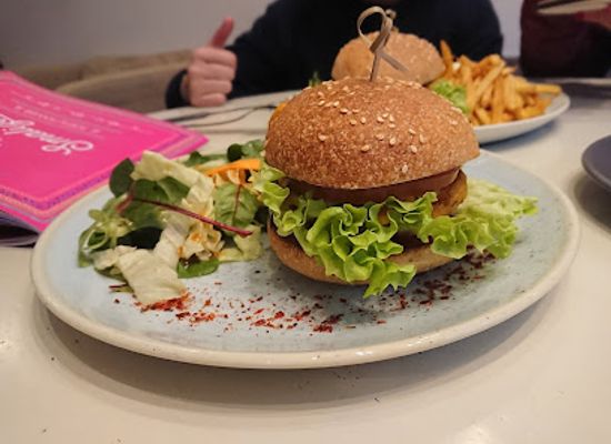 lithuania/suvalkija/restaurant/holigans