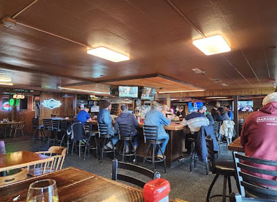 montana/the-flathead/restaurant/dusty-star-saloon