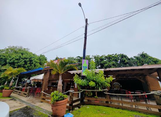 puerto-rico/sierra-de-luquillo/restaurant/el-hamberguito-steak-house