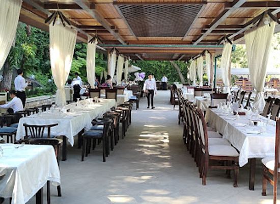 uzbekistan/tashkent-region/restaurant/sharshara