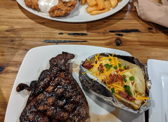 kansas/smoky-hills/restaurant/hickok-s-steakhouse