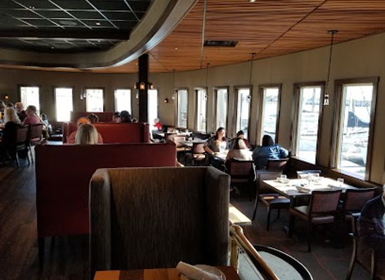 maine/mid-coast/restaurant/dimillo-s-on-the-water