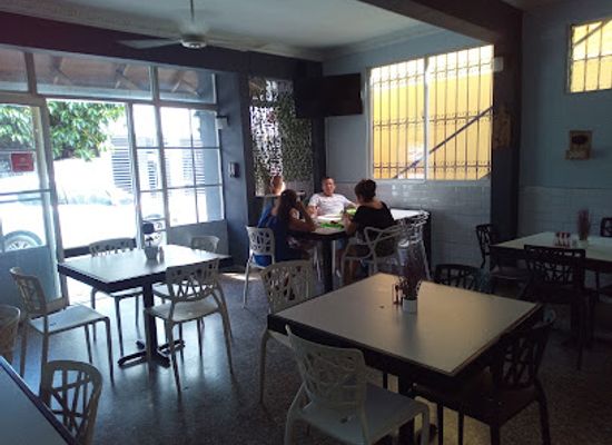 dominican-republic/santo-domingo/mirador-sur/restaurant/la-tipica-dominicana