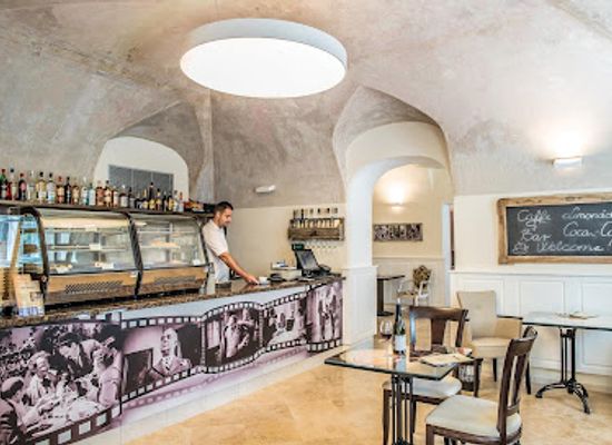 hungary/keszthely/restaurant/zenit-kavehaz-pizza