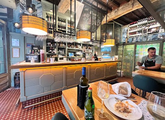 spain/santander/restaurant/bar-la-catedra-tapas-y-vinos