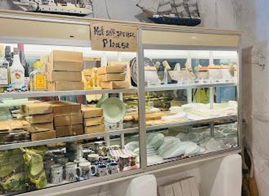 greece/mykonos/restaurant/gioras-wood-medieval-mykonian-bakery