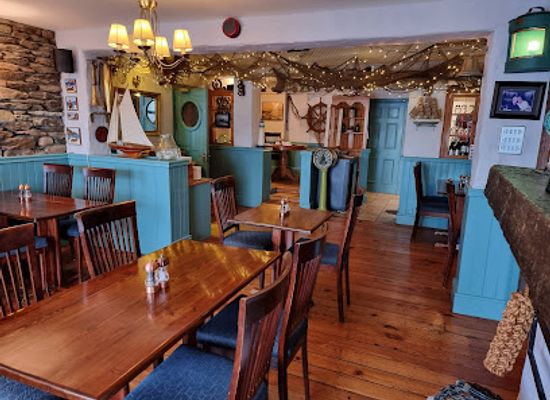 ireland/county-kerry/restaurant/the-moorings-guesthouse-seafood-restaurant-the-bridge-bar