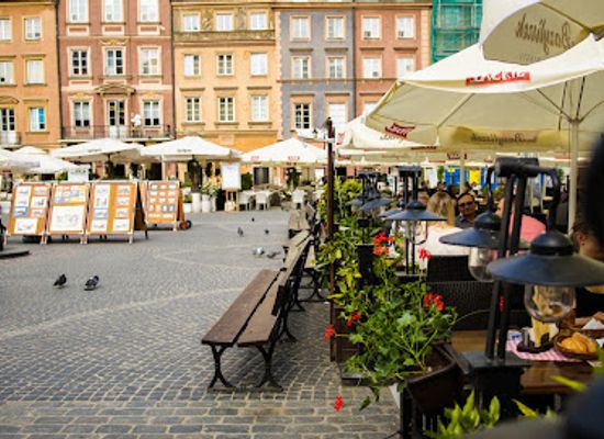 poland/warsaw/old-town/restaurant/bazyliszek-restaurant