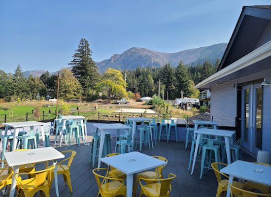 oregon/cascade-range/restaurant/gorges-beer-co