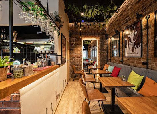 poland/warsaw/praga/restaurant/praska-gazela