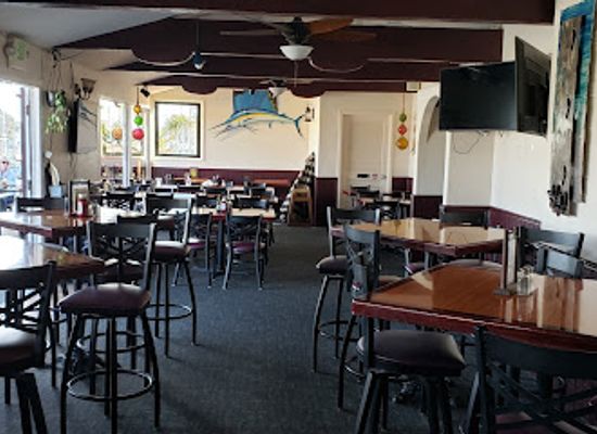 california/oxnard/restaurant/the-lookout-bar-grill