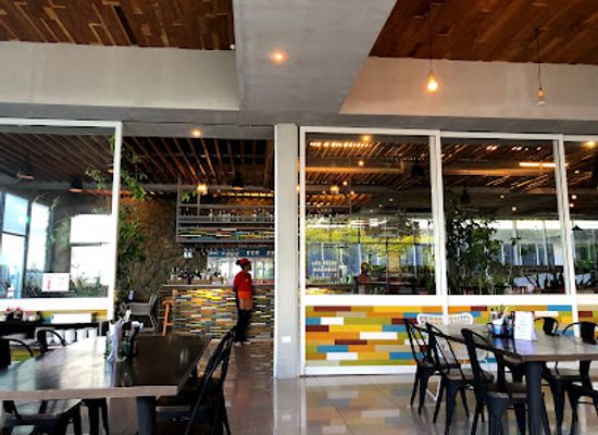 papua-new-guinea/morobe-region/restaurant/savannah-bistro