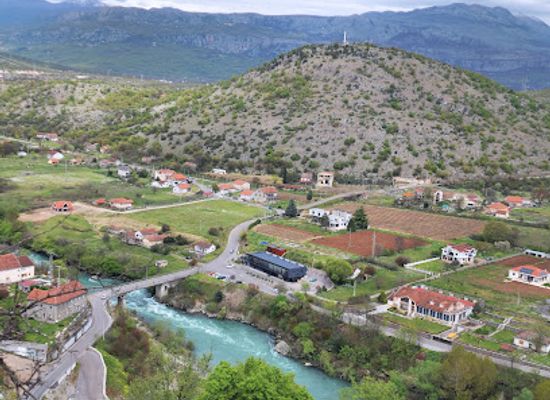 montenegro/moraca/restaurant/restoran-vagan