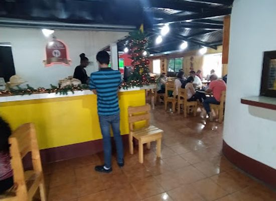 guatemala/puerto-barrios/restaurant/la-casa-del-buen-comer