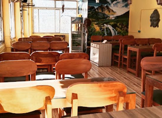 india/the-himalayas/restaurant/himalayan-restaurant-cafe