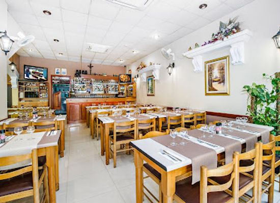malta/gozo/restaurant/lantern-restaurant-marsalforn-bay-gozo
