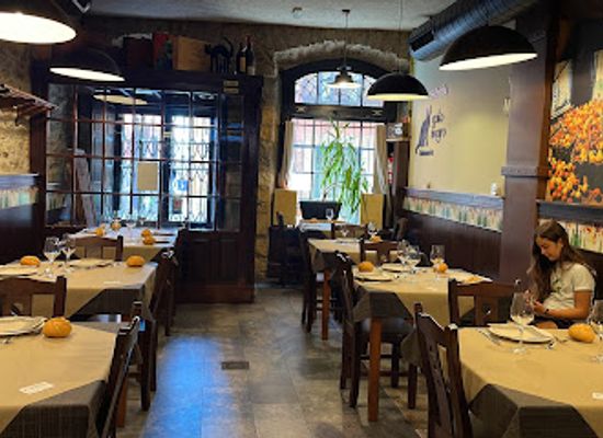 spain/oviedo/restaurant/sidreria-el-gato-negro