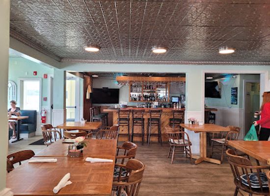 rhode-island/westerly/restaurant/gino-s-by-the-beach