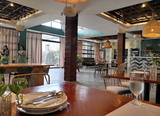 philippines/davao-city/buhangin-district/restaurant/mr-mrs-b