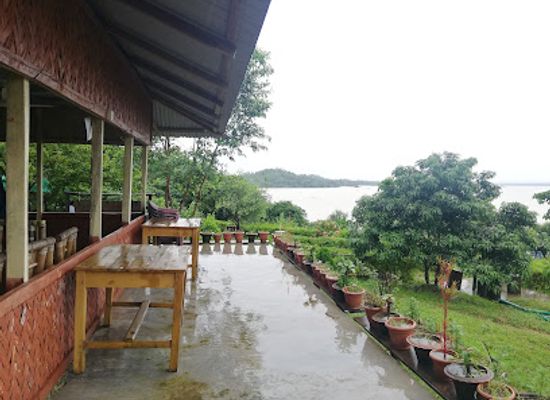 bangladesh/rangamati/restaurant/borgaang-restaurant
