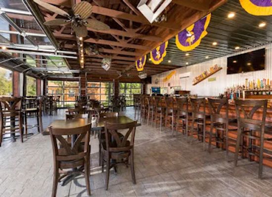 minnesota/mille-lacs-lake/restaurant/the-patio-at-appeldoorn-s-sunset-bay-restaurant-and-bar