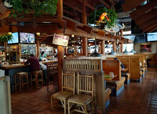 california/long-beach/restaurant/islands-restaurant-long-beach-pike