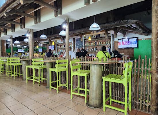 jamaica/montego-bay/restaurant/jamaican-bobsled-cafe