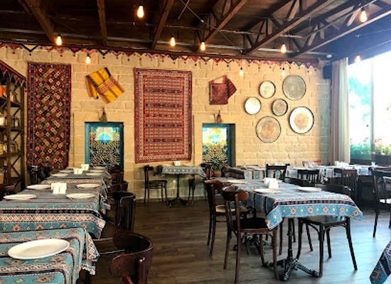 azerbaijan/lesser-caucasus/restaurant/qaynana-restaurant