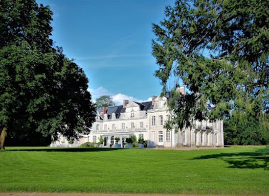 france/pays-de-la-loire/restaurant/briottieres-castle
