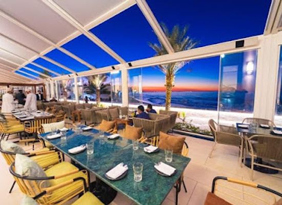 oman/ras-al-jinz/restaurant/farzi-cafe-oman