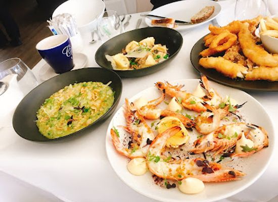 australia/illawarra/restaurant/harbourfront-seafood-restaurant