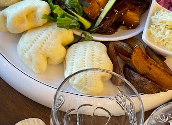 mongolia/dzungarian-basin/restaurant/pearl
