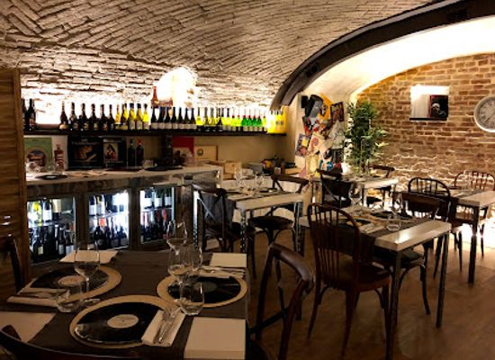italy/parma/restaurant/osteria-del-teatro