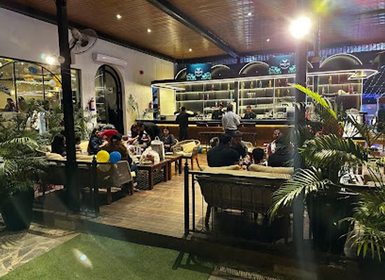 india/lucknow/restaurant/vint-club-restaurant-cafe-dining-pool-party