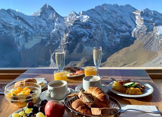 switzerland/bernese-oberland/restaurant/schilthorn-piz-gloria-360-restaurant