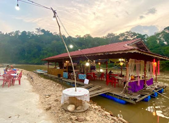 malaysia/northern-region/restaurant/de-ghilir-floating-restaurant-taman-negara