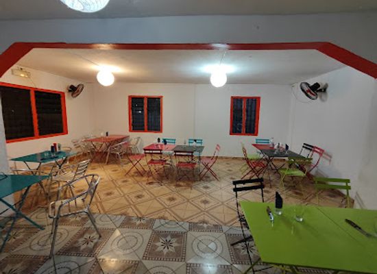 mayotte/chirongui/restaurant/carrefour-brochettis