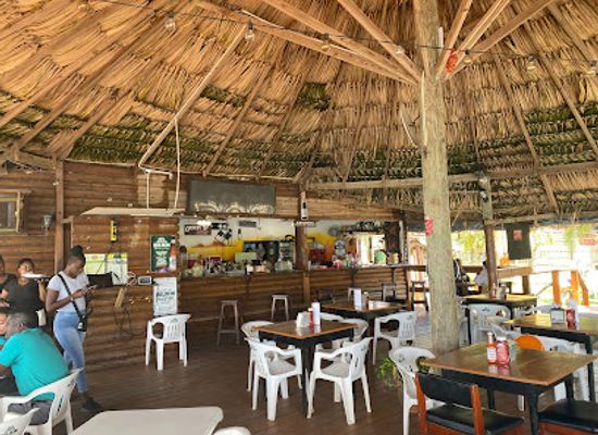 belize/cockscomb-basin-wildlife-sanctuary/restaurant/bird-s-isle-restaurant