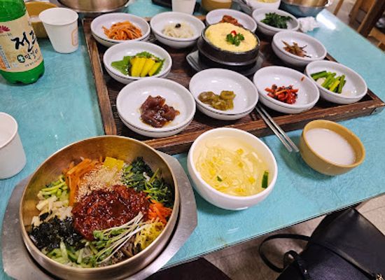 south-korea/jeonju/restaurant/family-house-jeonju-bibimbap
