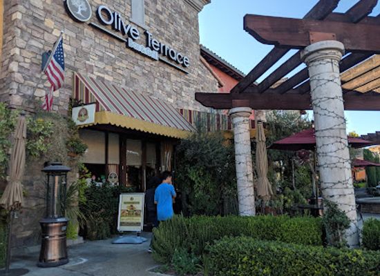 california/santa-clarita/restaurant/olive-terrace-bar-grill